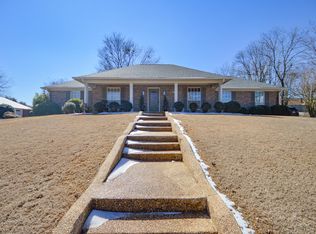216 Brook Ave, Starkville, MS 39759