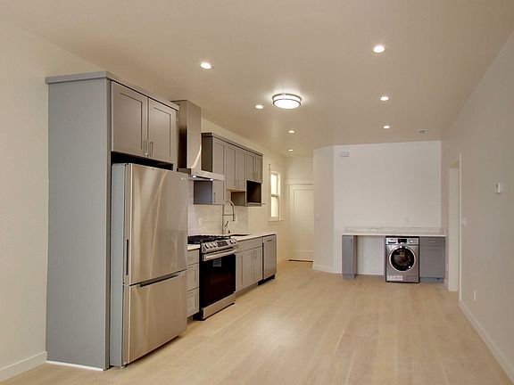 5th image of 1050 Pine St APT 6