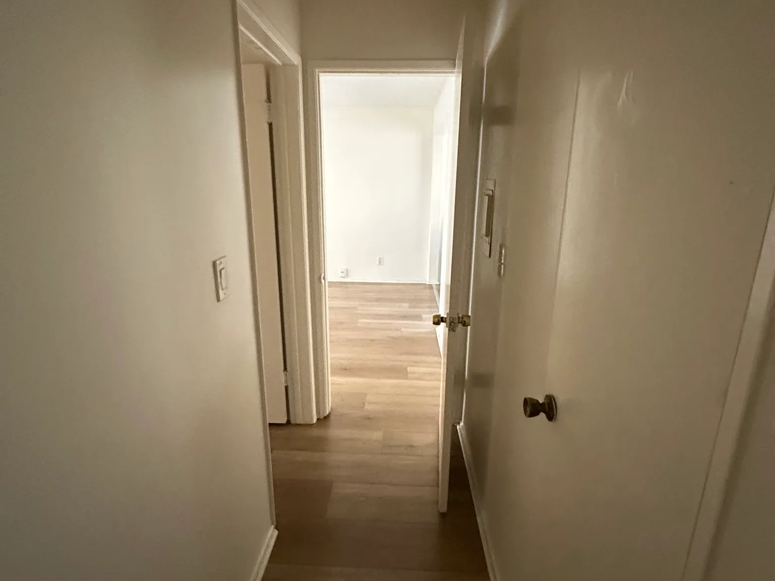 1 bed, 850 sqft, $1,895 — Photo 3