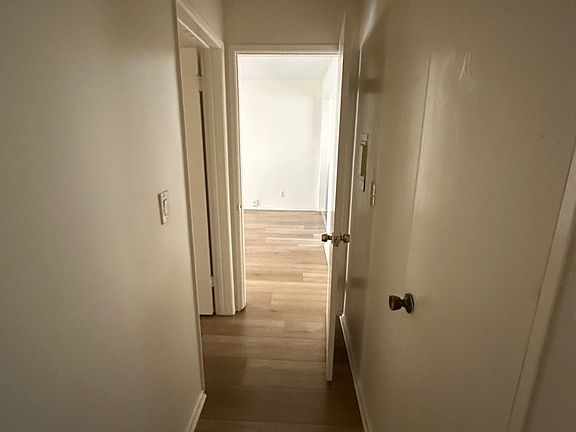 3rd image of 6310 Whitsett Ave #26