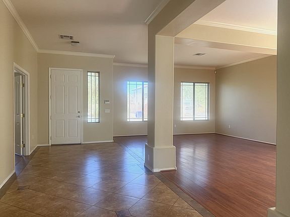 4th image of 1390 E Jasper Dr
