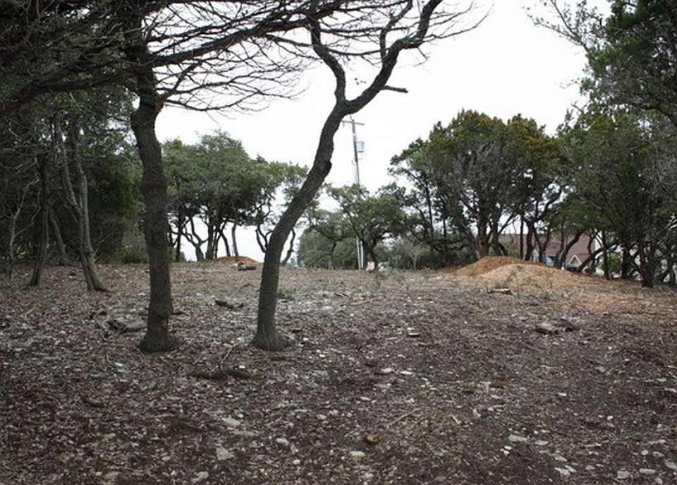 1st image of 25803 Mount Carillon