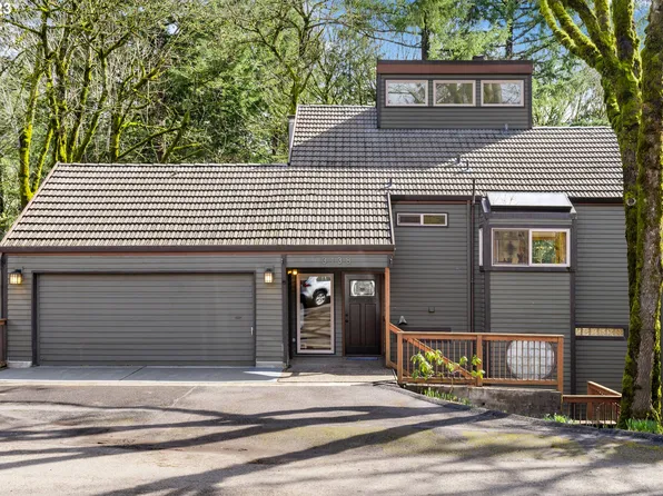 3138 SW Cascade Dr, Portland, OR 97205