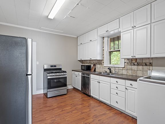 3rd image of 1619 Oneal St