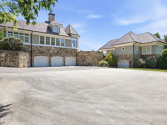 4th image of 1304 Copperstone Ln