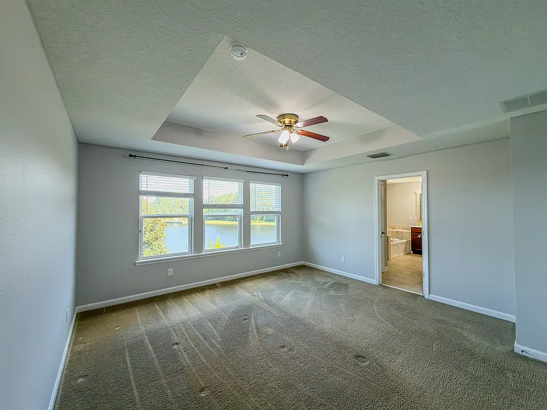 508 Howland Dr — Photo 8
