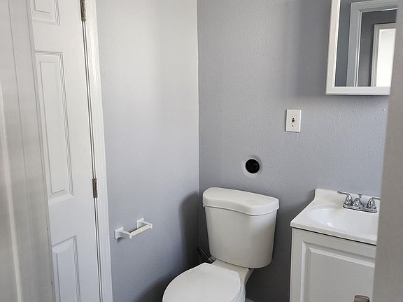 5th image of 6514 Flora Ave #C