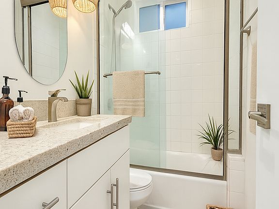 4th image of 3245 N Drew St #2