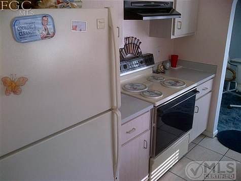 4th image of 255 Temple Dr