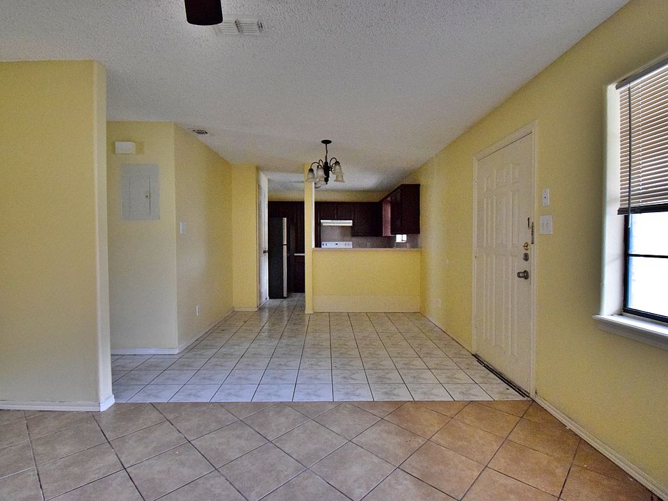 1st image of 2210 W Elisa Ln APT 9