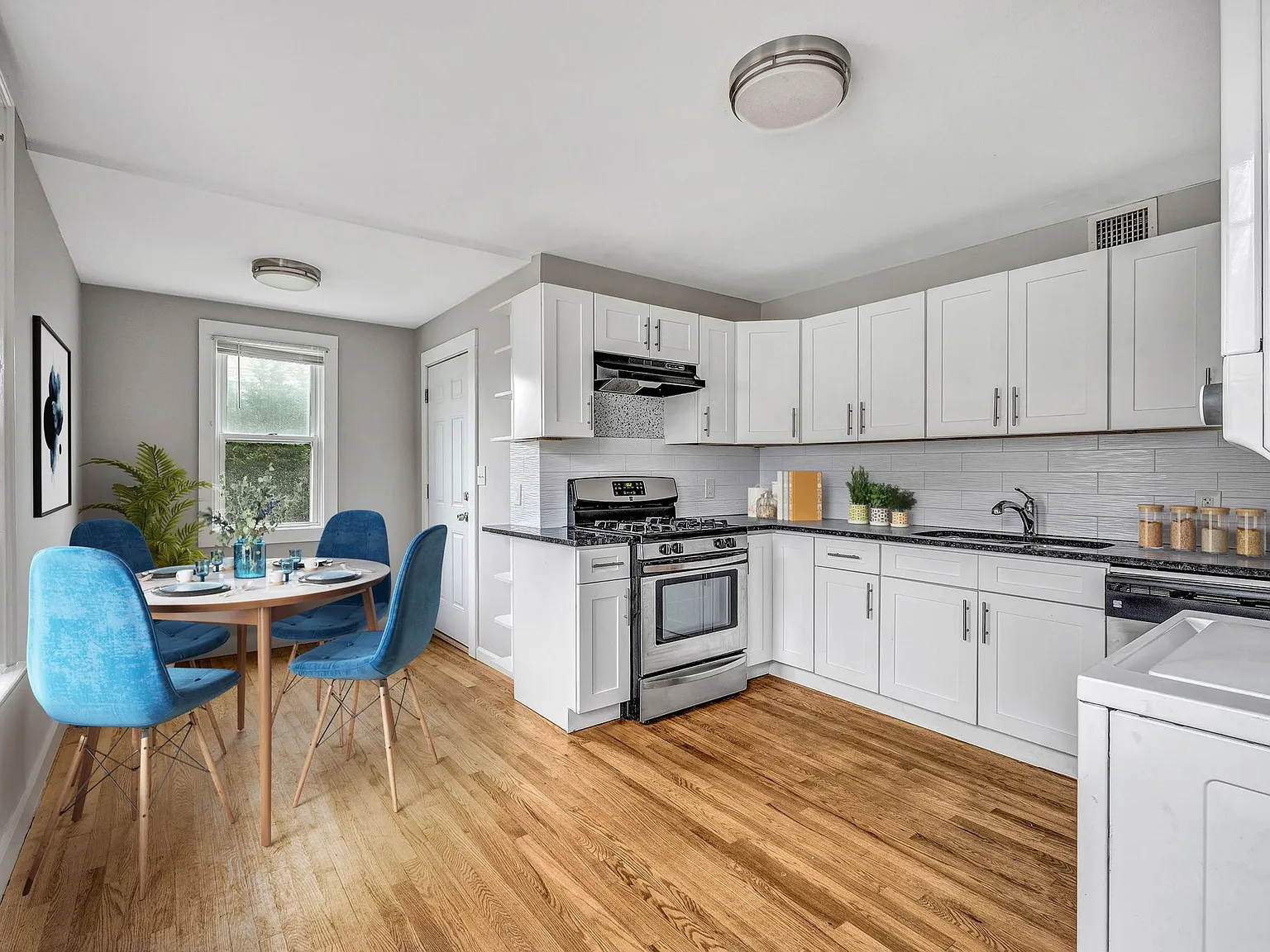 2 bed, $1,525 — Photo 4