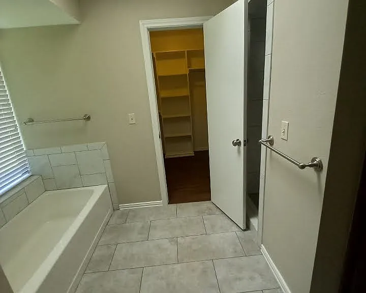 3225 Cross Bend Rd — Photo 12