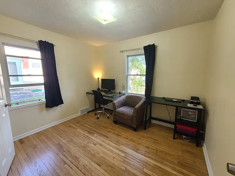 Downstairs bedroom #1