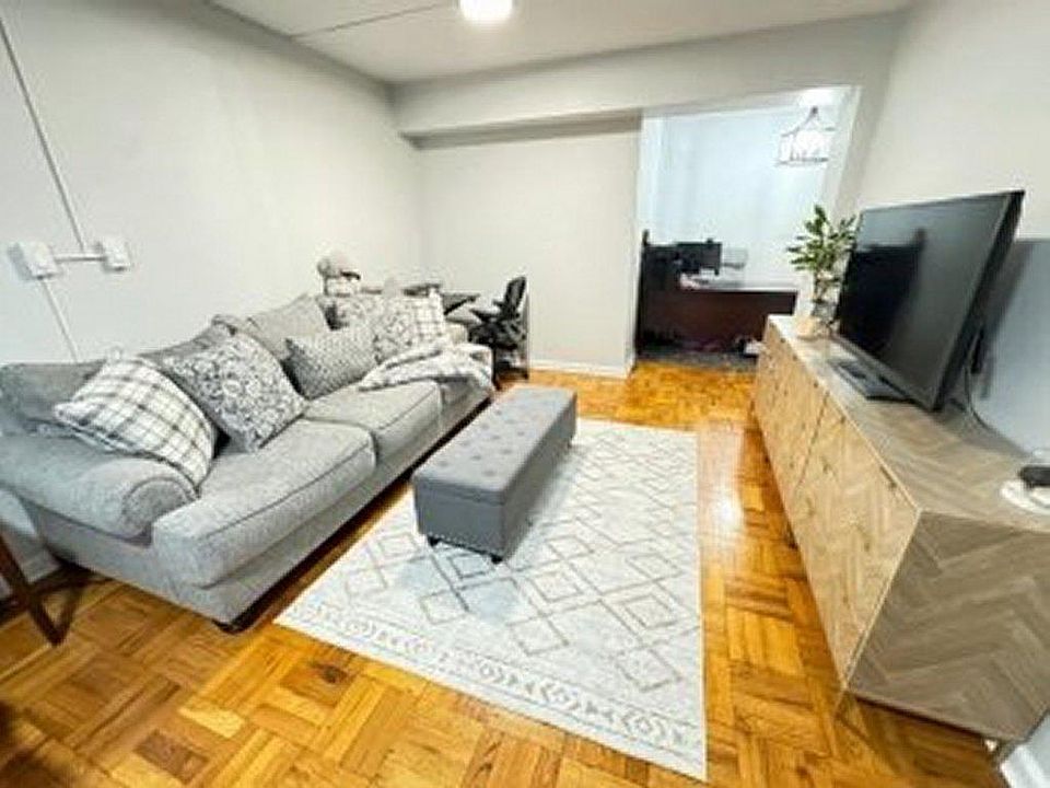 1st image of 8830 182nd Street #1F