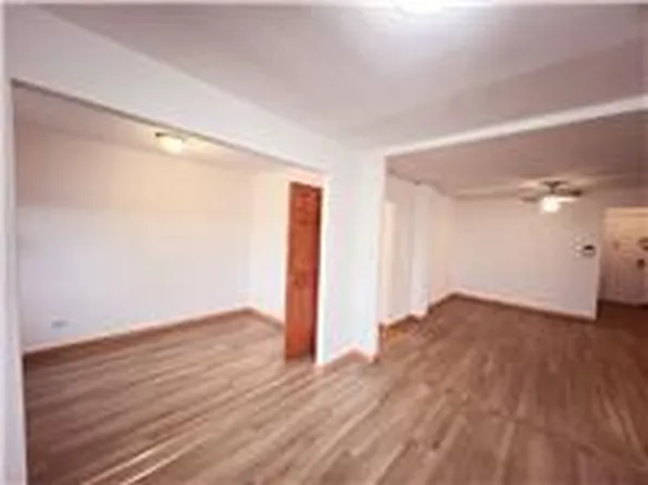 152-72 Melbourne Avenue image 8 of 13