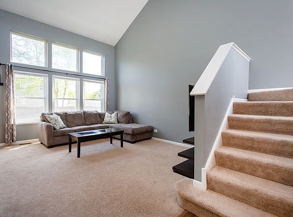 5th image of 1237 Berkshire Ln