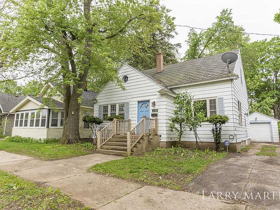 4th image of 1110 Griggs St SE
