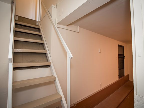 5th image of 1458 Berkeley St APT 1