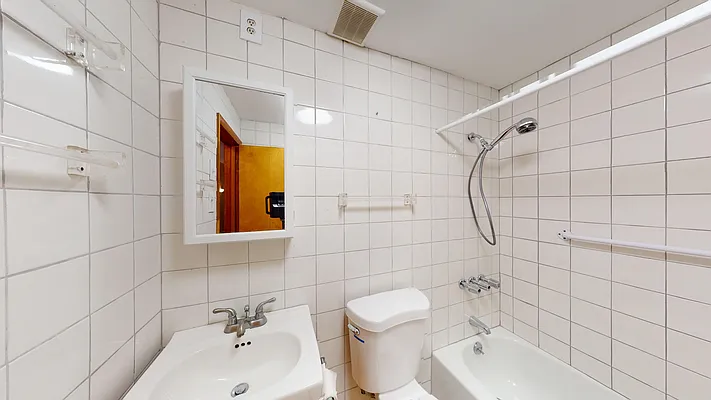 Rented by Bond New York | media 34