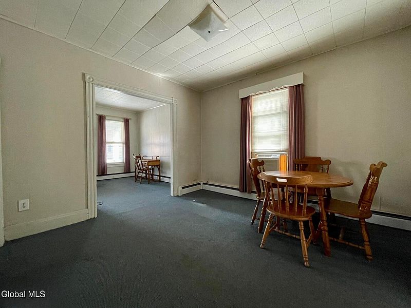 5th image of 39 William Street