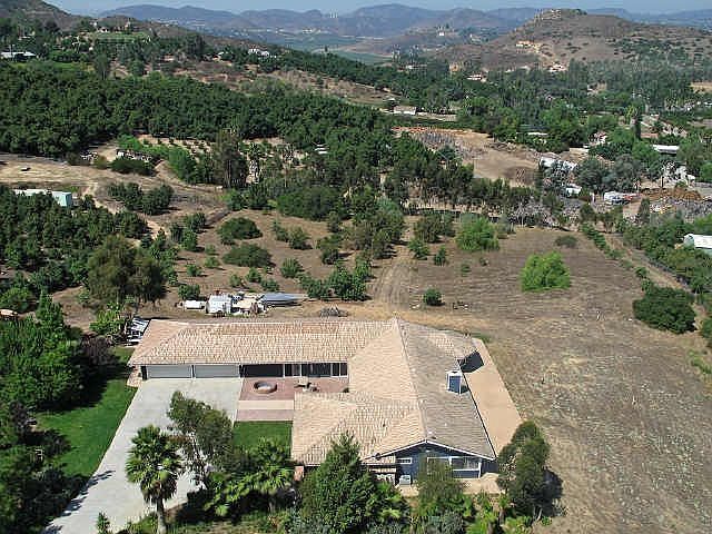 2nd image of 20436 Camino Del Aguila
