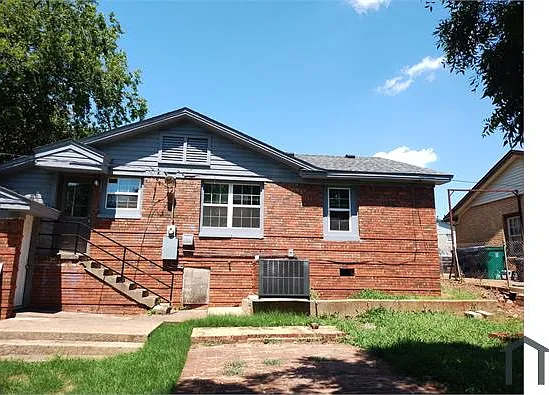 2721 Normandy St — Photo 5