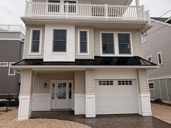4 W Sumner Ave, Brant Beach, NJ 08008