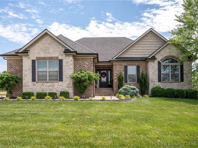 1735 Champions Pointe Pkwy, Henryville, IN, 47126
