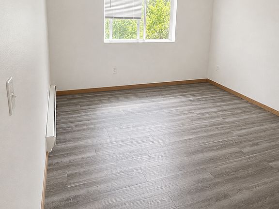 5th image of 1711 2nd St SW #4