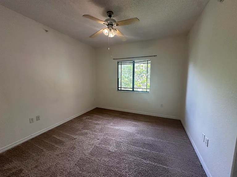 3020 Alcazar Pl #303 — Photo 22