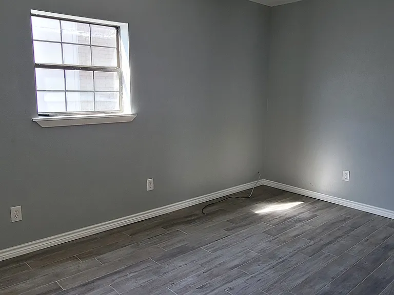 6904 Misty Glen Ct — Photo 10