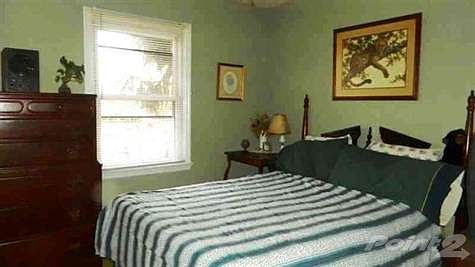 5th image of 623 Paige Ct