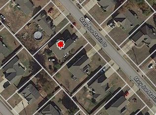 124 Mary Joe Martin Dr, La Vergne, TN 37086