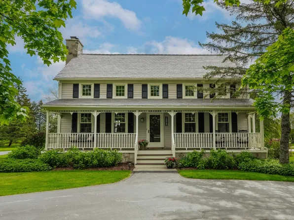 10942 North Range Line ROAD, Mequon, WI 53092