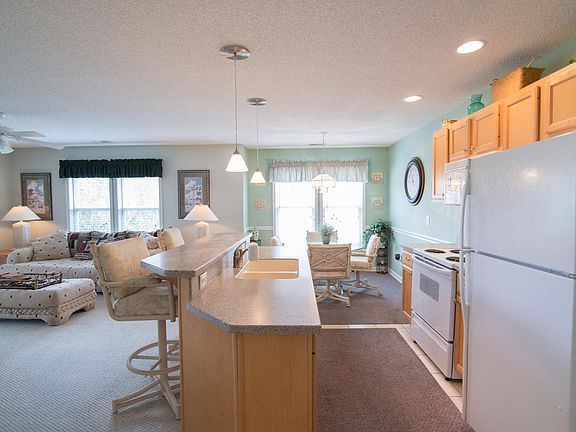 5th image of 3350 Club Villa Drive #1006