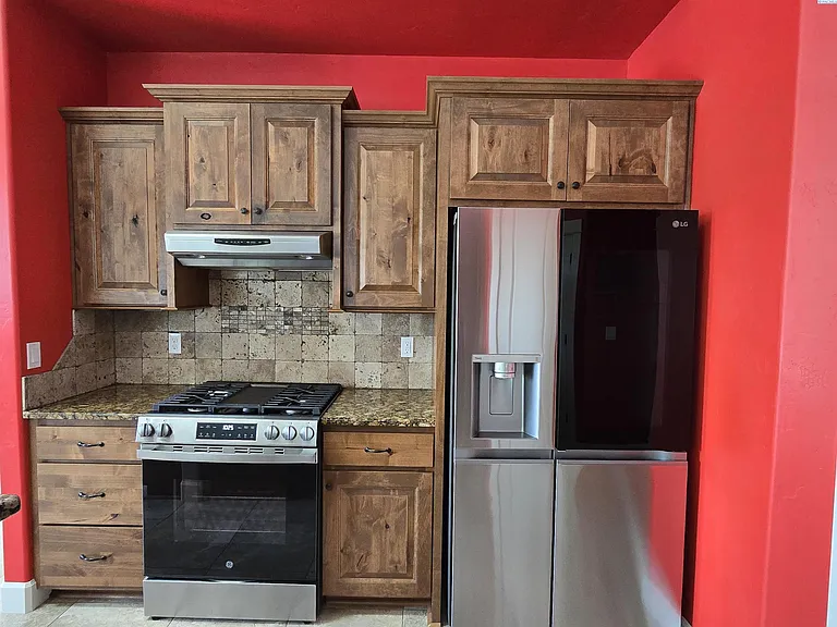 2914 Karlee Dr — Photo 9