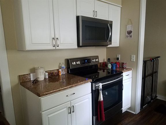 5th image of 16 Alvern Ave