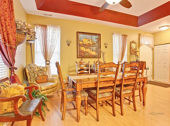 5th image of 513 S Lakeside Ct