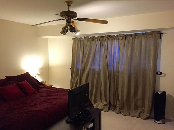 5th image of 10656 Weymouth St APT 102