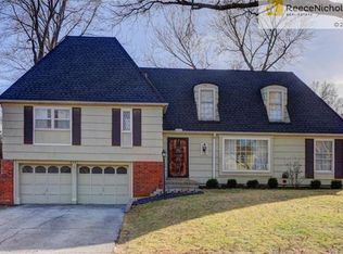 6321 W 100th St, Overland Park, KS 66212
