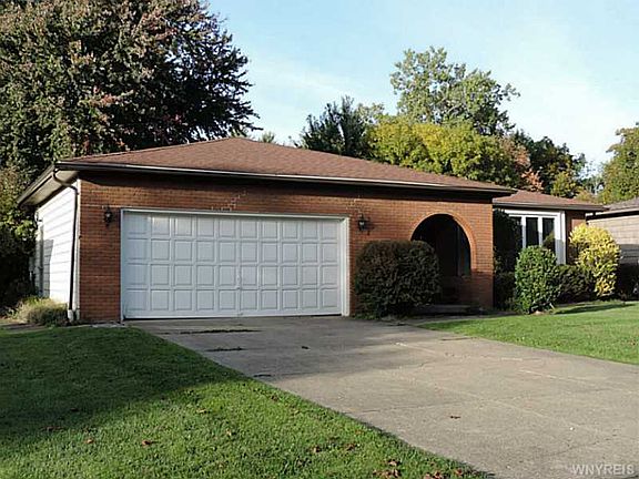 2nd image of 81 Suburban Ct