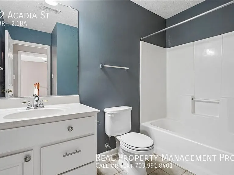 52 Acadia St — Photo 16