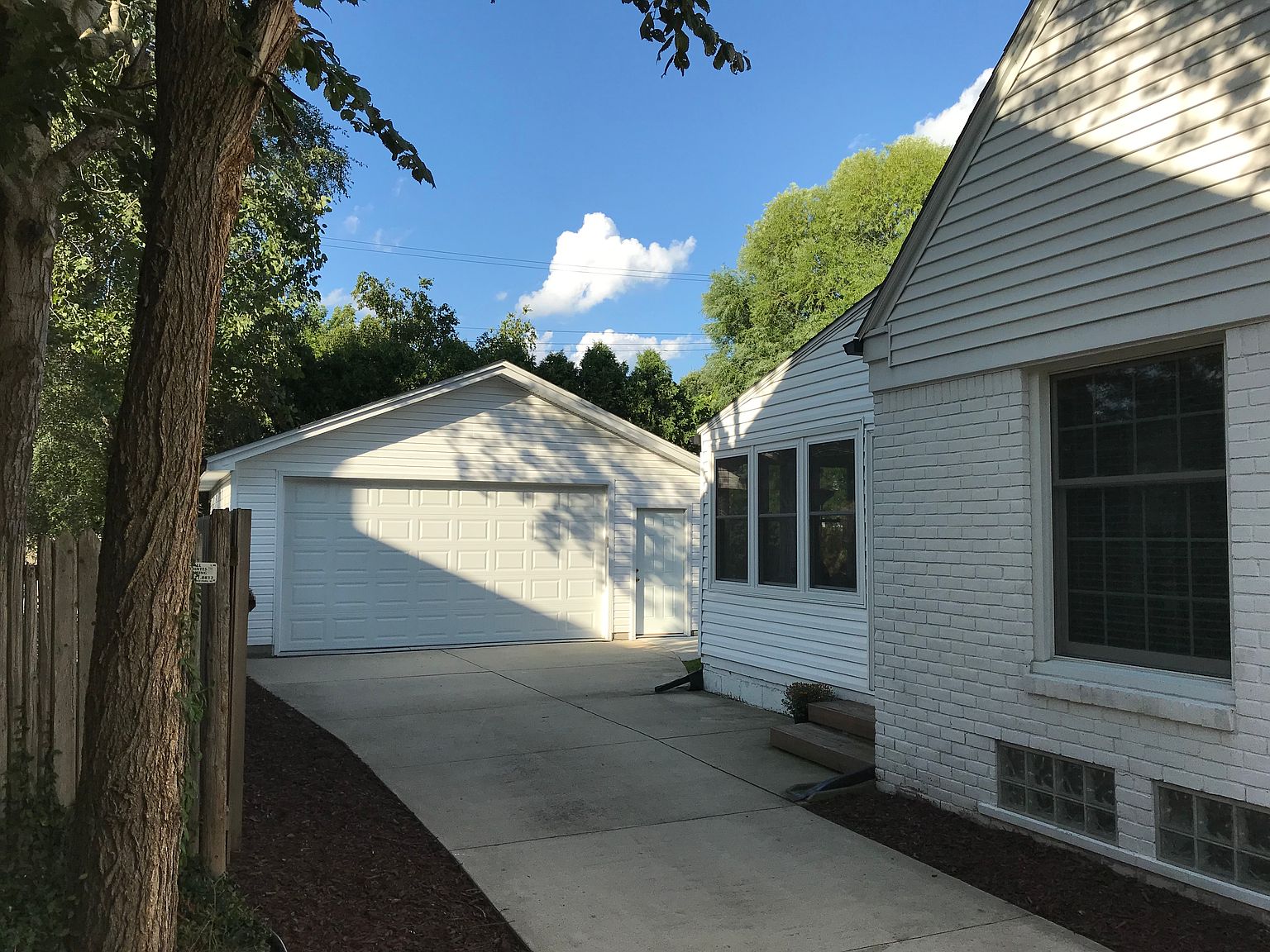 1002 Hawthorne Rd, Grosse Pointe Woods, MI 48236 Zillow