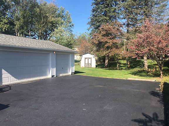 5th image of 3959 Highland Dr