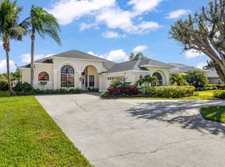 6672 Huntley Ln N, Naples, FL 34104