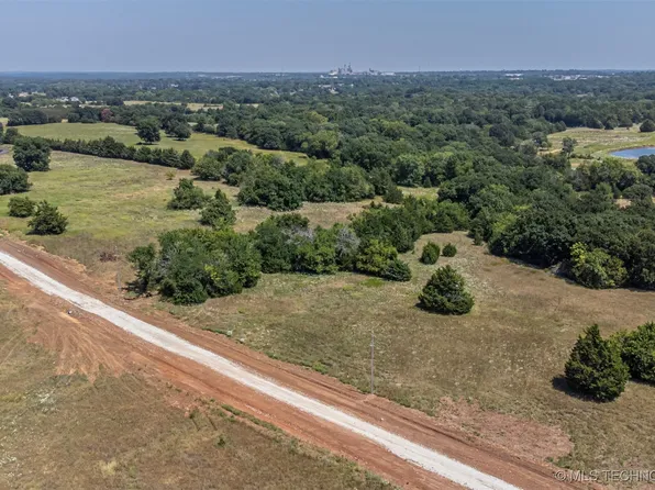 16824 County Road 3523, Ada, OK 74820