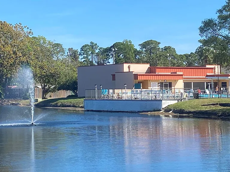 26 Lake Vista Trl #201 — Photo 25
