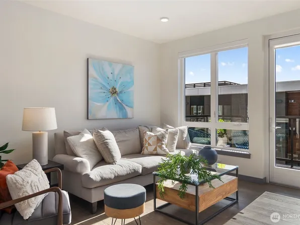 11903 NE 128th Street #622, Kirkland, WA 98034