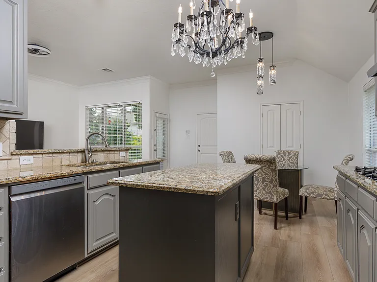3704 Carmel Mountain Dr — Photo 13