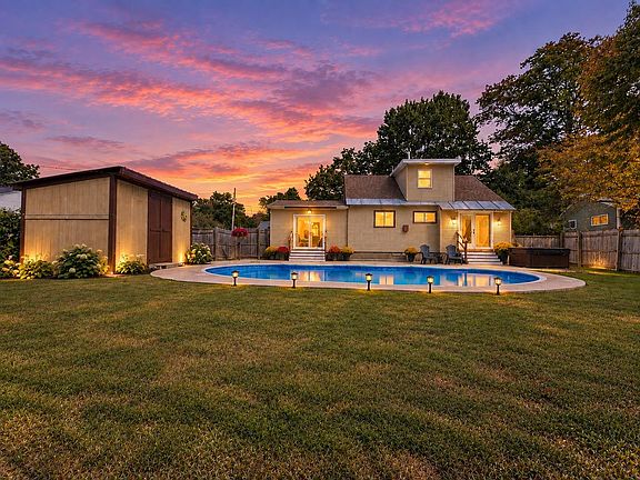 5th image of 158 Pako Avenue